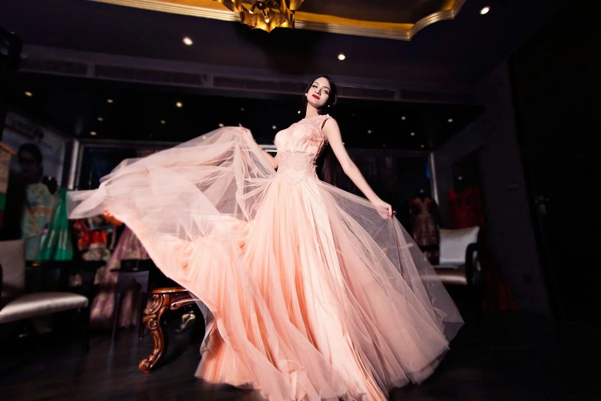 Gaun Tulle Pesta